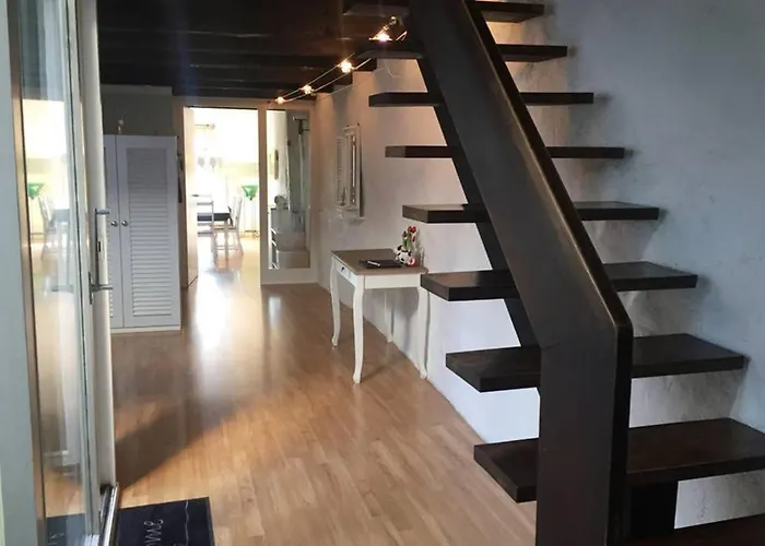 Joline Private Guest Downtown *